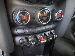 MINI 5-deurs 1.5 Cooper 136pk Bns.Edition 5-drs. NAVI/CARPLAY/CLIMA/CRUISE/PDC/LED / 35