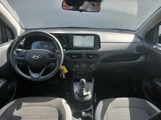 HYUNDAI I10 1.0i 67pk Comfort Smart / Automaat / Navigatie + Camera / Cruisecontrol! / / 10