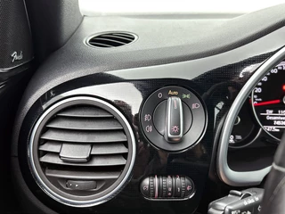 Volkswagen Beetle Cabriolet 1.2 TSI Exclusive Series Cabrio | Stoelverwarming | Navigatie | Camera | Parkeersensoren | Open dak / 34