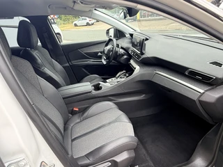 Peugeot 3008 1.6 HYbrid 225 Allure  | LED | Apple/Android | DAB | Keyless | PDC v+a incl. Camera | Standkachel / 31
