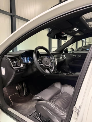 Volvo V60 2.0 T6 Recharge AWD R-Design Pano Leer Camera NAP / 9
