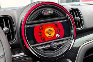 MINI Countryman 1.5 Cooper SE ALL4 PHEV Chili JCW Panorama Head-Up / 38
