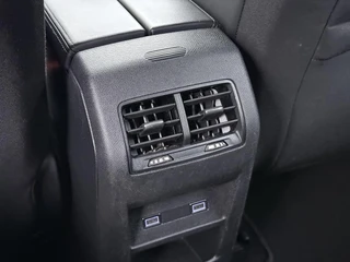 Peugeot 308 SW 1.6 Plug-in Hybrid 180 Allure / 22