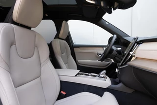 Volvo XC90 T8 Plug-in hybrid AWD MY 2027 Vanaf €76.945,- / 30