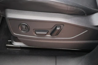 Audi Q5 Sportback 2.0 TFSI 299pk e-hybrid quattro S edition Trekhaak 360Camera Leder Keyless Panoramadak 2x S-Line / 7