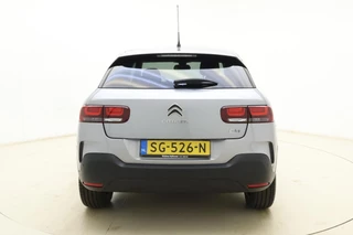 Citroën C4 Cactus 1.2T Shine / 12