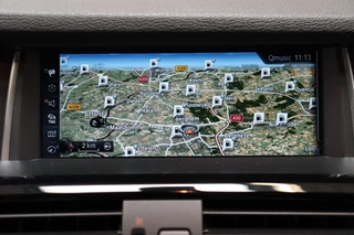 BMW X3 xDrive20i High Executive M Sport Pakket Automaat  / Navigatiesysteem Professional / Leder / Trekhaak / 18 Inch / Xenon / Stoelverwarming / Climate Control / Parkeersensoren voor+achter / Lichtpakket / Cruise Control / 22