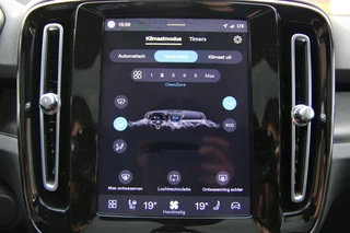 Volvo C40 Recharge Core 69 kWh / 14