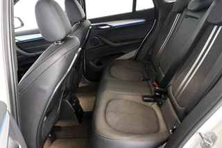 BMW X1 xDrive25e M Sport Sportstoelen Stoelverwarming Apple CarPlay LED / 9