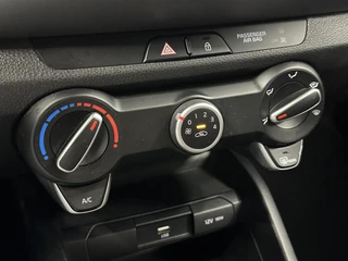 Kia Stonic 1.0 T-GDi MHEV DynamicLine CAMERA CARPLAY NAVI CRUISE. / 42