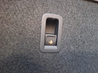 SEAT Leon TSI 204pk DSG Hybrid PHEV FR (Pano,Trekhaak,Camera,Virtual) / 39