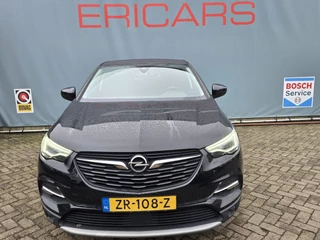 Opel Grandland X 1.2 Turbo Business Executive / 5