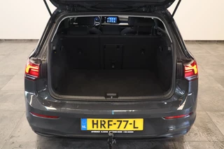 Volkswagen Golf 1.5 eTSI Style  Panoramadak Elec.Trekhaak IQ-led 24 Maanden garantie* (Vraag naar de voorwaarden) / 19