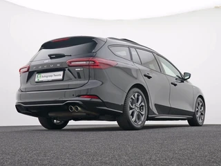 Ford Focus 1.0 Ecoboost automaat ST line X Panoramdak | Afn. Trekhaak | / 39