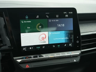 Renault Austral 1.3 MILD HYBRID 140PK EQUILIBRE  |  Pack City | Camera | Stoelverwarming / 34