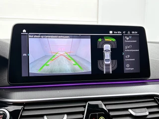 BMW 5-serie 545e xDrive M Sport | Camera | Adaptive Cruise | Stoelverwarming | / 22