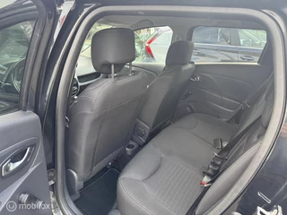 Renault Clio Estate 1.2 TCe Intens / Limited / 19