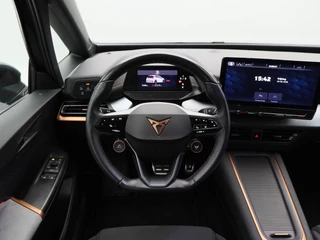 CUPRA Born Adrenaline 62 kWh 231 Pk | Stoel/Stuurverwarming | Camera | Adaptive Cruise | CarPlay | Beats Audio | 19 Inch | 74.166 Km !! / 36