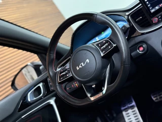 Kia Ceed 1.6 T-GDi GT 204pk | Facelift | VOL! | Pano | LED | Virtual | JBL | ACC | BCA | LFA | Wireless Charg | CarPlay / 14