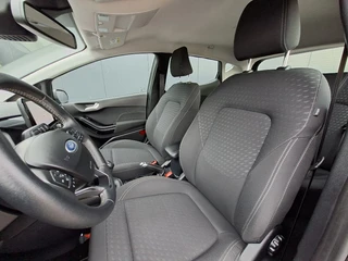 Ford Fiesta 1.0 EcoBoost Titanium * Navigatiesysteem * LM Velgen * Climate Control * / 5