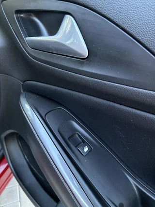 Opel Grandland X 1.6 Turbo Hybrid4 Automaat Ultimate | ECC | Navigatie | Leder | Winterpakket | Stoelventilatie | Camera | Trekhaak | 19" LM-Velgen | Zeer kompleet / 45