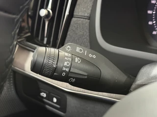 Volvo XC90 2.0 T8 Plug-in hybrid AWD Plus Dark | 7p. | MY2026 | Premium Pakket | Lagom pakket | Pano | Luchtvering | B&W |Trekhaak / 34