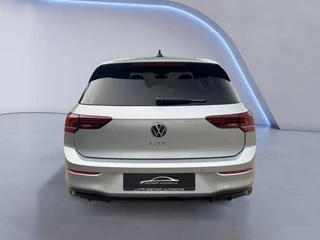 Volkswagen Golf 1.5 eHybrid GTE 272pk / 360 Cam / 5J Garantie / HUD / Black Style / 7