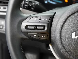 Kia Stonic 1.0 T-GDi MHEV DynamicLine  Navigatie - Achteruitrijcamera - Cruise Control - Apple & Android Carplay - Fabrieksgarantie t/m 14-04-2032 / 28
