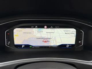 Volkswagen T-Roc 2.0 TSI 4Motion Sport DSG Pano Trekh Virtual Camera DCC / 22