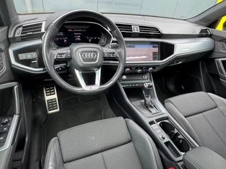 Audi Q3 35 TFSI S Line Edition * Panoramadak * Trekhaak * Stoelverwarming * Parkeercamera * / 4
