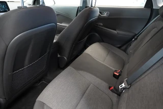 Hyundai Kona EV Comfort 64 kWh 3-Fase  Warmtepomp Two-Tone Adaptive-Cruise Navigatie / 19