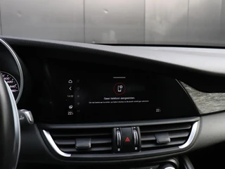 Alfa Romeo Giulia 2.2 / 14