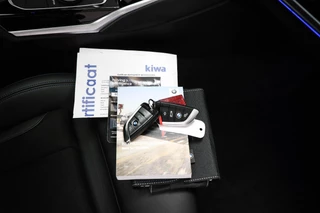 BMW 3-serie Touring M340i xDrive High Executive | DRIVING PROFESSIONAL PACK | LASER LED | PANORAMADAK | HEAD UP | STUURVERWARMING | EIBACH | CAMERA | 19" / 65
