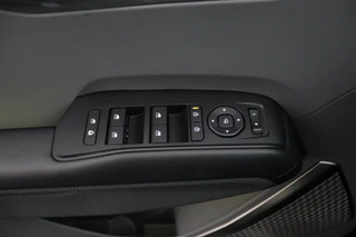 Kia EV9 GT-Line AWD 99.8 kWh - Prijs incl. inruilpremie - 7 zits - Panoramadak - 360 graden camera - Head-Up Display - Meridian Audio - Fabrieksgarantie tot 02-2033 / 19