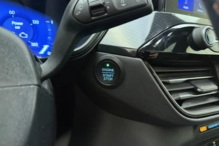 Ford Kuga 2.5 PHEV 225pk Automaat ST-Line X | Navigatie | Panoramisch schuif/kanteldak | Trekhaak 1500kg | Lederen bekleding | Head-up display | Stoel- en stuurverwarming | Keyless | Achteruitrijcamera / 39