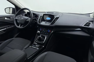 Ford Kuga 1.5 EcoBoost Titanium | Trekhaak | Achteruitrijcamera | Airco | Navigatie | Elektrische achterklep | Cruise control | Start/Stop bediening | Climate control | Parkeersensoren | Lederen/stof interieur | Stuurbediening / 15