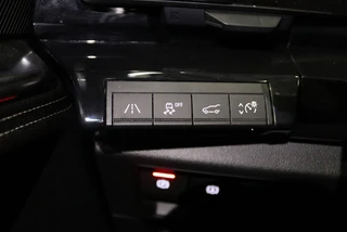 Renault Austral 1.2 E-Tech Full Hybrid Iconic 200PK Massage | 360° Camera | 20" LM | Winterpakket / 9