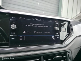 Volkswagen Polo 1.0 TSI R-Line / Navi / Camera / Carplay / 23