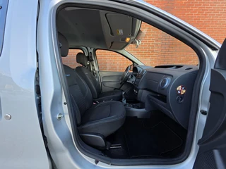 Dacia Dokker 1.2 TCe Ambiance Stepway 115PK LPG-G3 Airco Trekhaak Nieuwe remmen en banden / 28