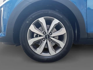 Kia Stonic 1.0 T-GDi MHEV DynamicPlusLine Navi | Stoel en stuurverwarming | Camera | Keyless met startknop | Apple Carplay / Android Auto | Getinte ramen achter | Fabrieksgarantie | NAP / 30