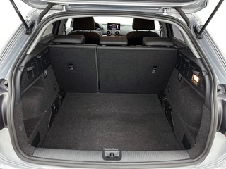 Audi Q2 35 TFSI Pro Line Automaat | Adaptive Cruise | Stoelverwarming | CarPlay | Camera | Parkeersensoren / 28