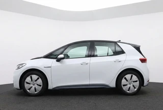 Volkswagen ID.3 Life 58 kWh 204PK 90% SOH IQ.Lights | Adaptive Cruise | Stoelverwarming | Camera / 7