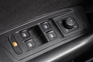Volkswagen T-Roc 1.0 TSI Life Plus 110PK Adaptive Cruise | Climatronic | Adaptive Cruise | Carplay / 22