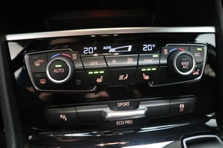 BMW 2 Serie Active Tourer 220i Executive Automaat  / Navigatiesysteem / Adaptieve LED koplampen / Hifi / Stoelverwarming / 16 Inch / Parkeersensoren voor+achter / Bluetooth / Cruise Control / Elektrische Achterklep / Verstelbare Achterbank / 23