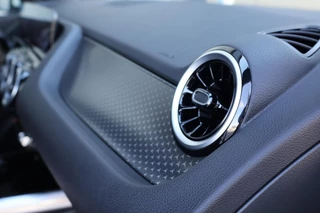 Mercedes-Benz B-Class 200 Luxury Line Panoramadak / Stuurwielverwarming / Stoelverwarming / 38