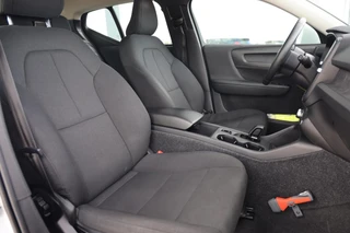 Volvo XC40 1.5 T2 Momentum Core|Automaat|LED|Camera|Cruise|Navi|Clima / 19