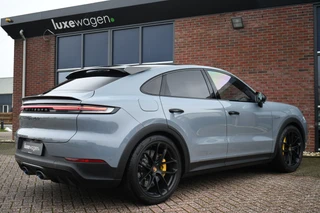 Porsche Cayenne Coupé 4.0 Turbo E-Hybrid GT  Burmester PDCC Carbon HUD ACC 360 / 33