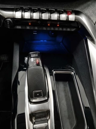 Peugeot 5008 1.2 130PK Allure Automaat 7P | Carplay | Camera | Elektrische Kl / 18