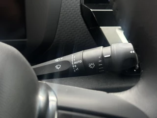 Citroen Ë-C4 Collection 156pk Extended range 54 kWh | Stoelverwarming | Comfort stoelen | Parkeercamera/-sensoren | Navigatie | Cruise Control | Cruise Control | DAB | Keyless Entry/Start | Full LED | Warmtepomp / 33