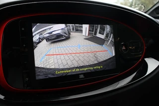 Toyota Aygo X 1.0 VVT-i S-CVT UNDERCOVER STOELVERW. JBL KEYLESS NAVI LED DAB APLLE/ANDROID CAMERA SENSOREN V+A / 25